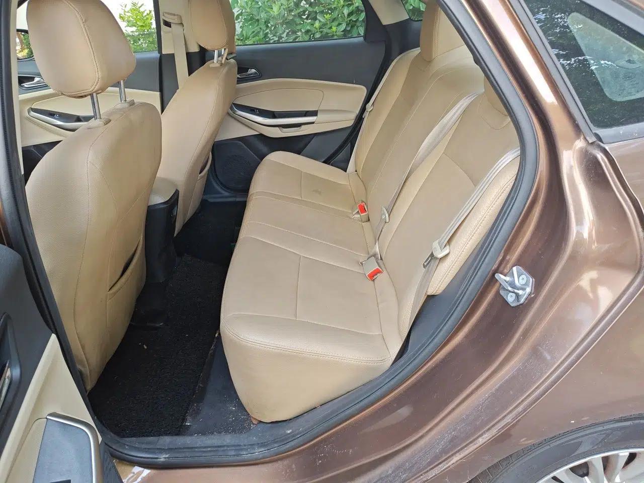 Ford Escort 2015 1.5L Automatic Comfort Edition — миниатюра 14