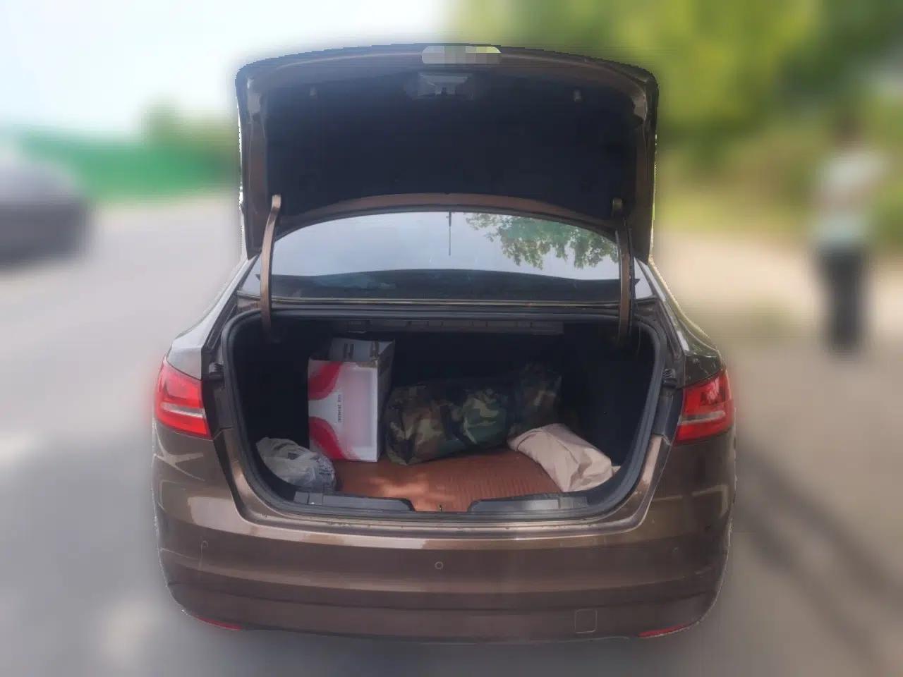 Ford Escort 2015 1.5L Manual Comfort Model — миниатюра 19