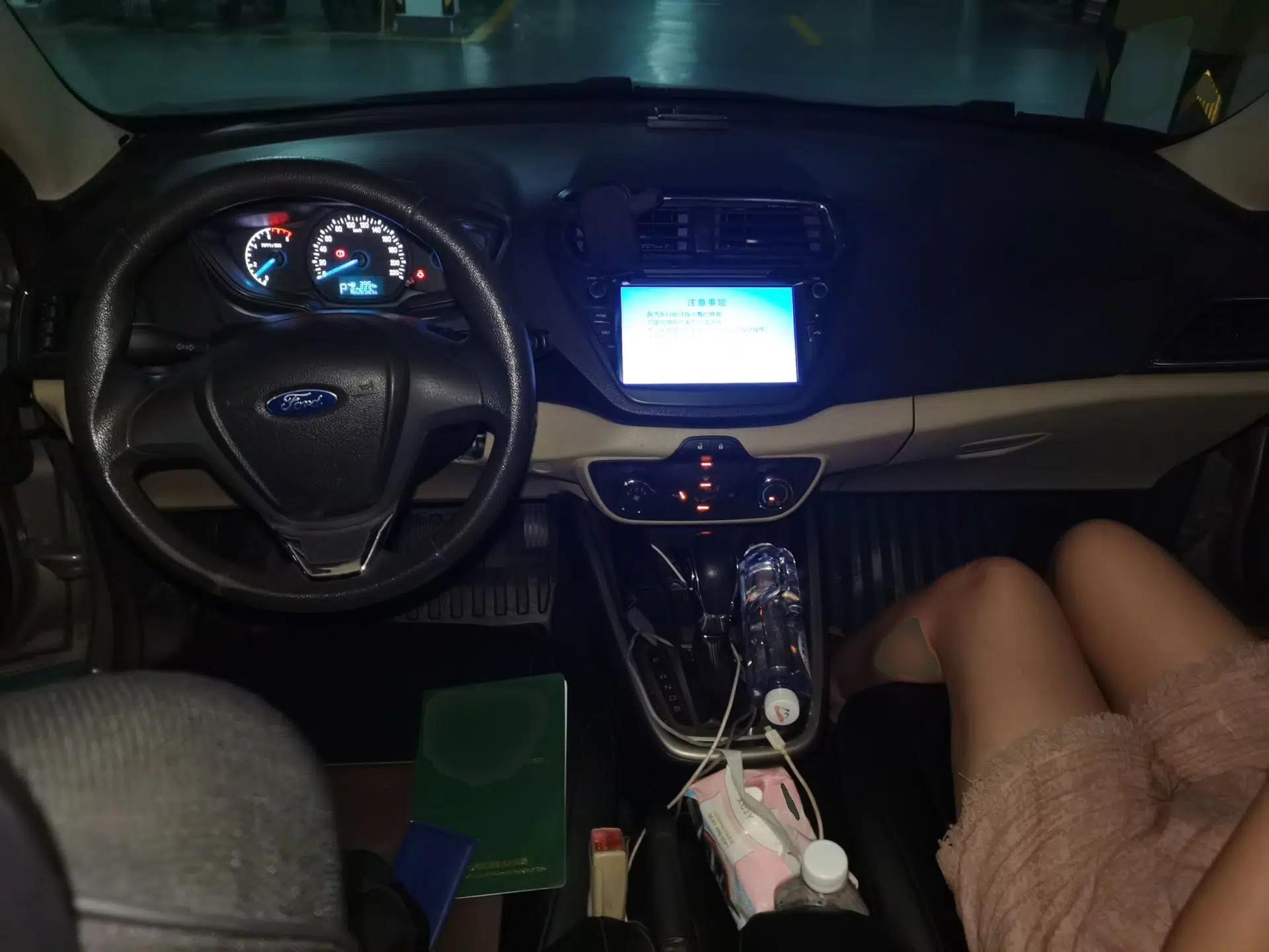 Ford Escort 2015 1.5L Automatic Comfort Edition — миниатюра 9