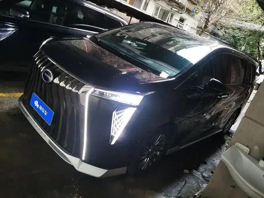 Trumpchi M8 2023 Master Series Dual Engine Supreme Edition — миниатюра 1