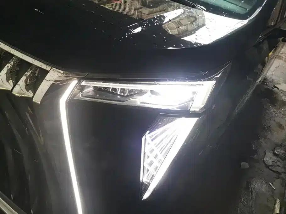 Trumpchi M8 2023 Master Series Dual Engine Supreme Edition — миниатюра 5