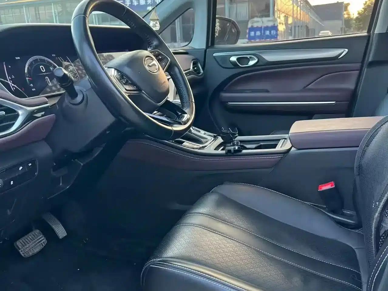 Trumpchi M6 2023 PRO 270T DCT Premium Edition — миниатюра 4