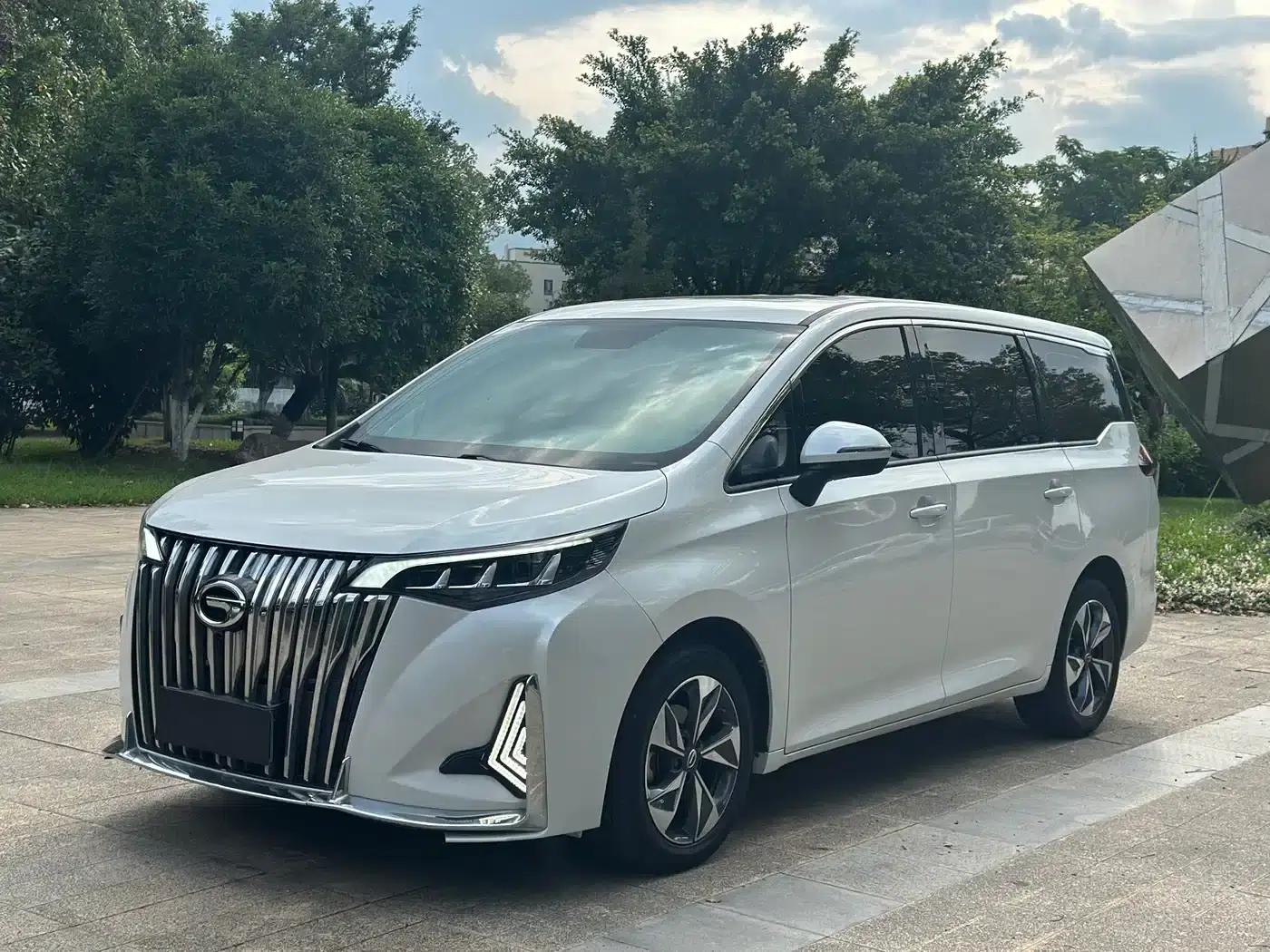Trumpchi M6 2023 PRO 270T DCT Luxury Edition — миниатюра 1