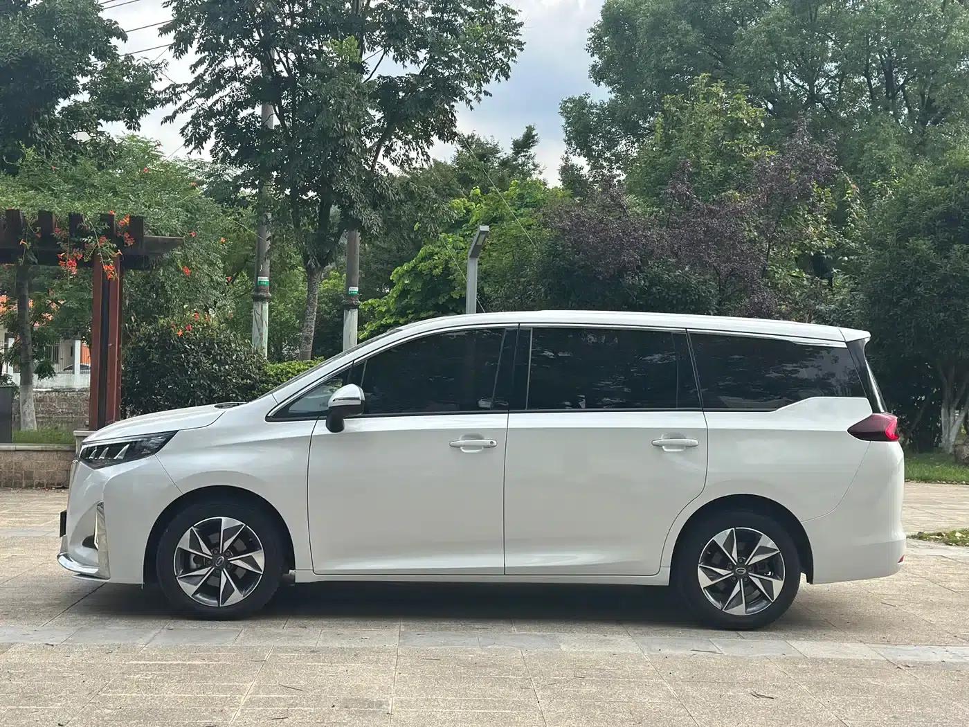 Trumpchi M6 2023 PRO 270T DCT Luxury Edition — миниатюра 4