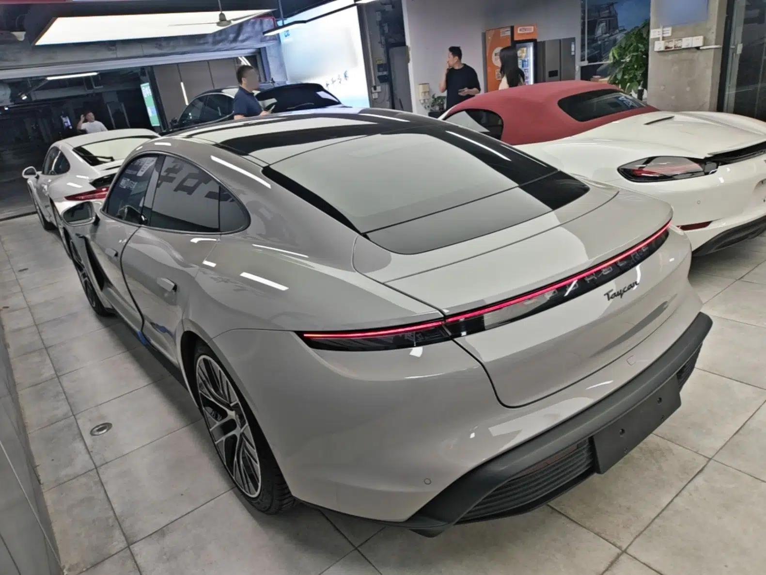 Porsche Taycan 2022-Year Updated Taycan — миниатюра 4