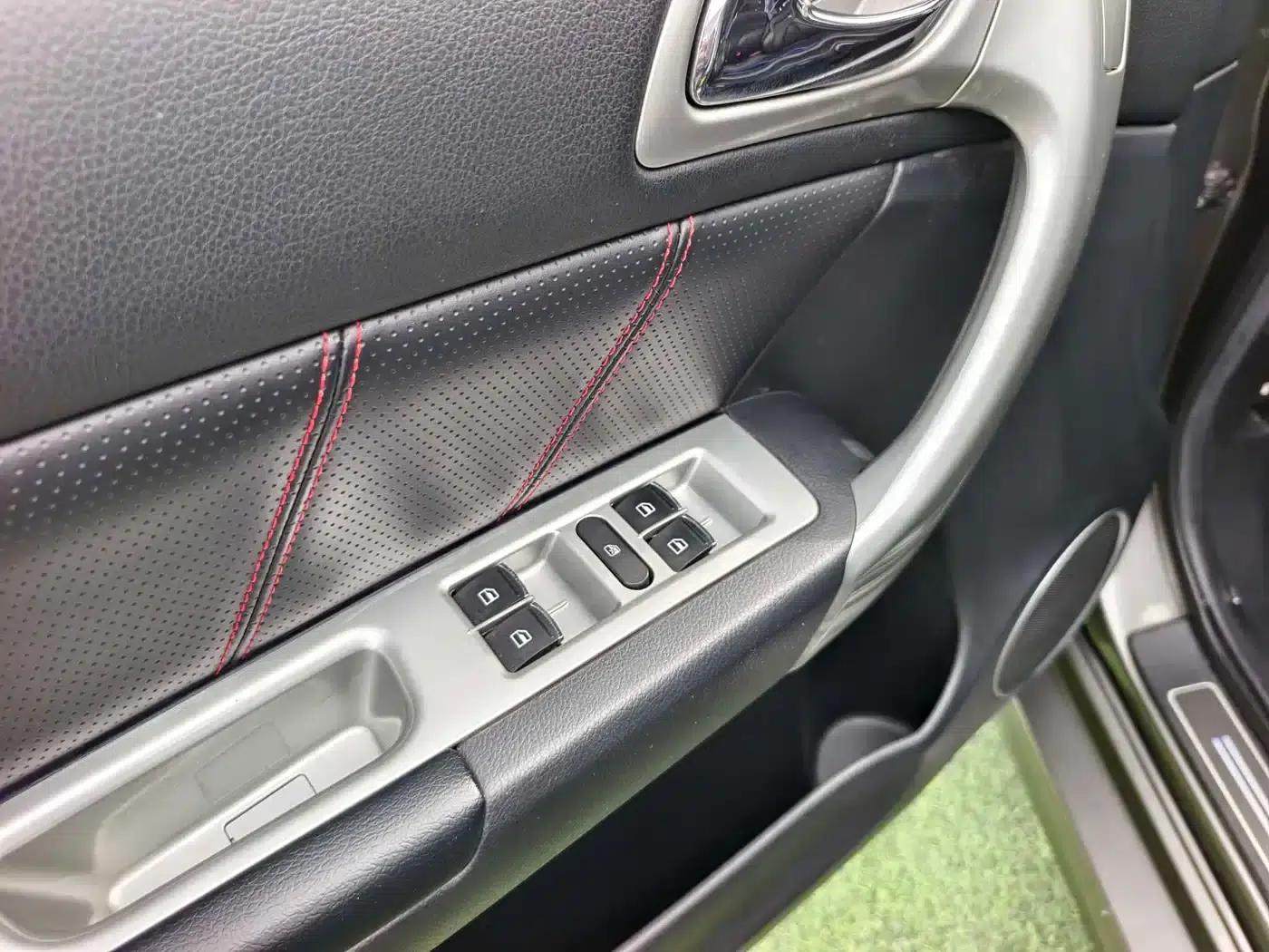 Haval H6 2013 Upgraded Version 2.4L Automatic Two-Wheel Drive Elite — миниатюра 8