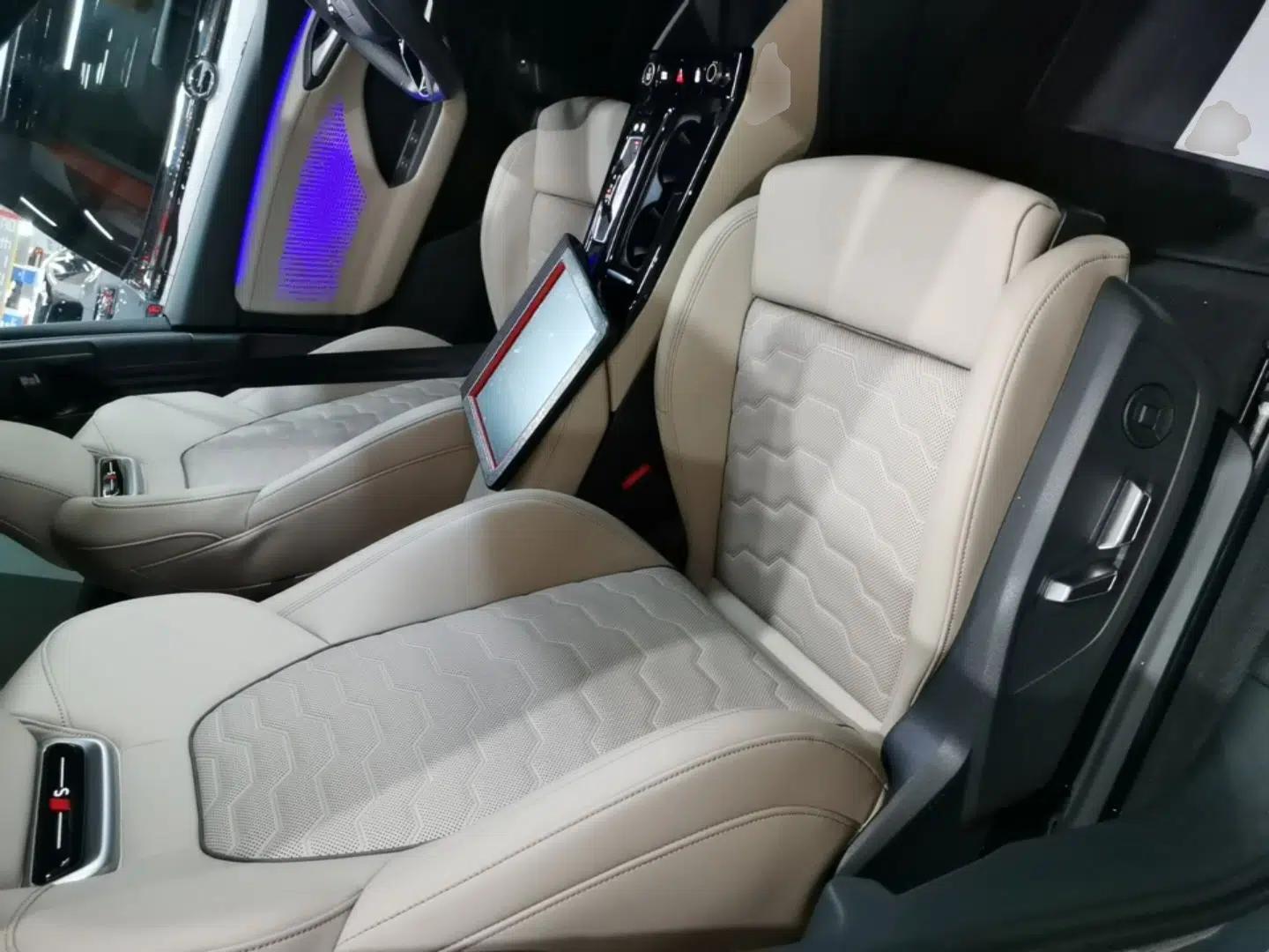 Audi Q6L e-tron 2026 First Launch Navigation Edition — миниатюра 19
