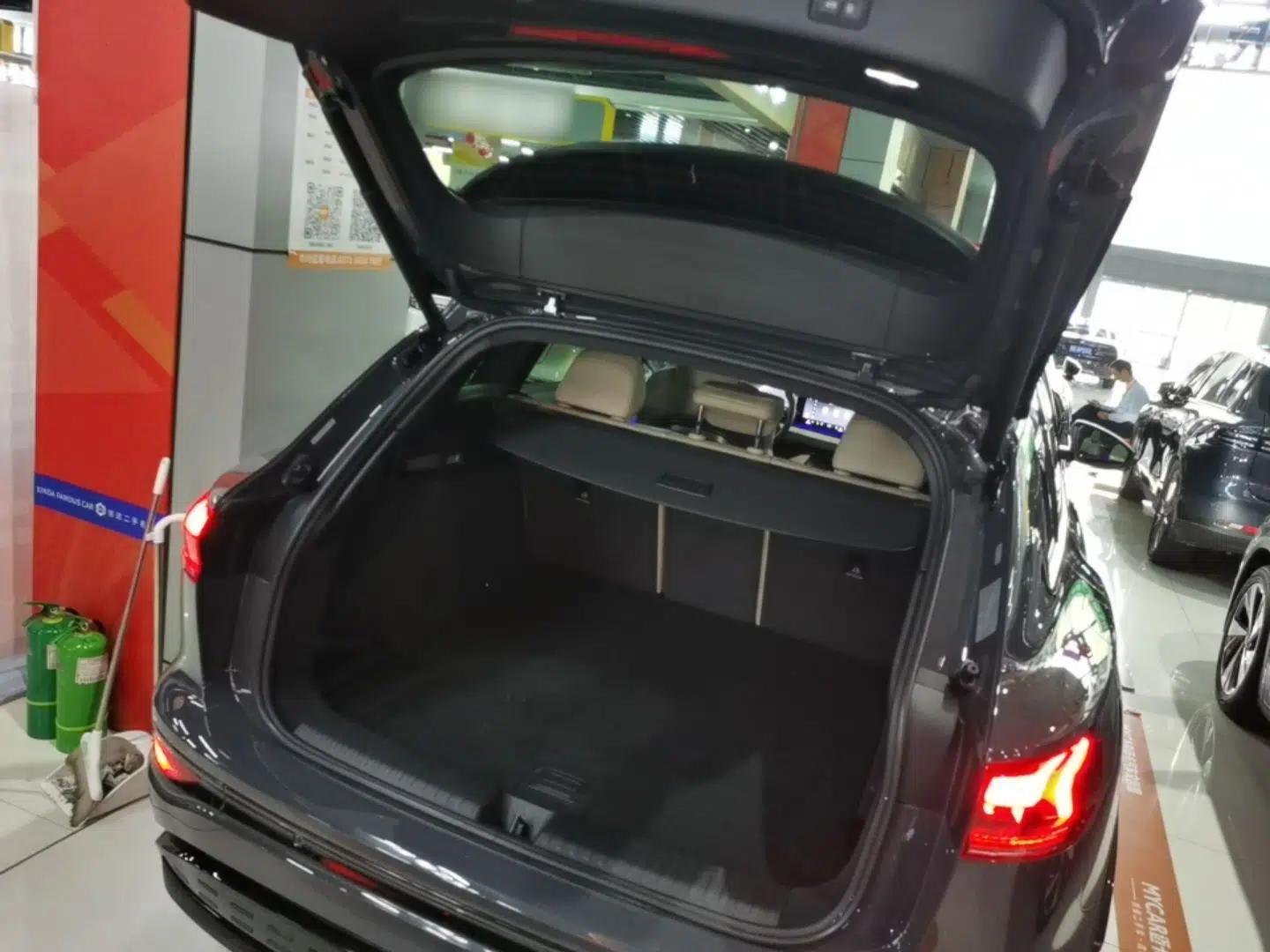 Audi Q6L e-tron 2026 First Launch Navigation Edition — миниатюра 22