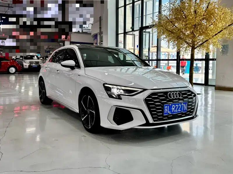 Audi A3 2023 Facelift Sportback 35 TFSI Fashion Sporty Model — миниатюра 3