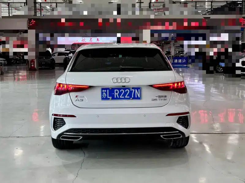 Audi A3 2023 Facelift Sportback 35 TFSI Fashion Sporty Model — миниатюра 5