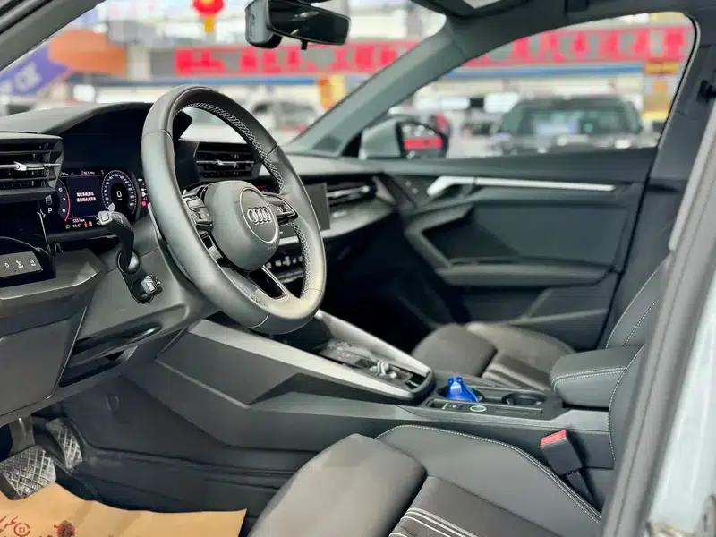 Audi A3 2023 Facelift Sportback 35 TFSI Fashion Sporty Model — миниатюра 8