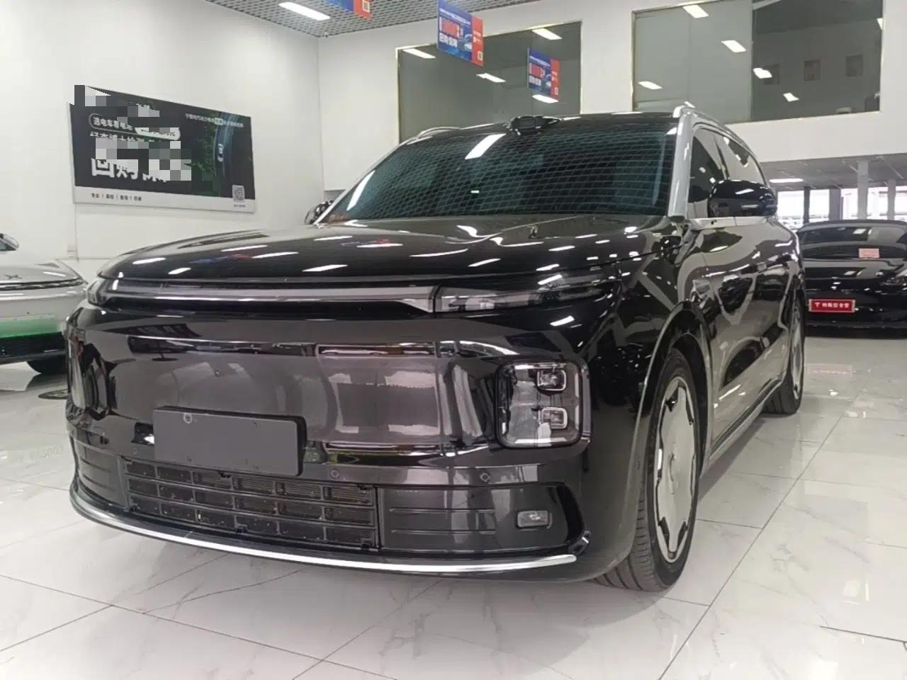 Leapmotor D19 2026 Range-Extended 500 Smart Luxury Edition Six-Seat — миниатюра 1
