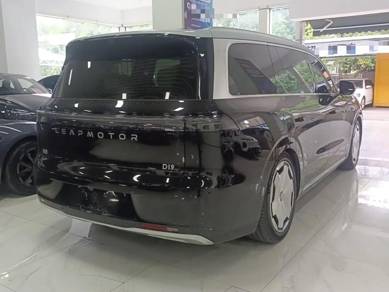 Leapmotor D19 2026 Range-Extended 500 Smart Luxury Edition Six-Seat — миниатюра 6