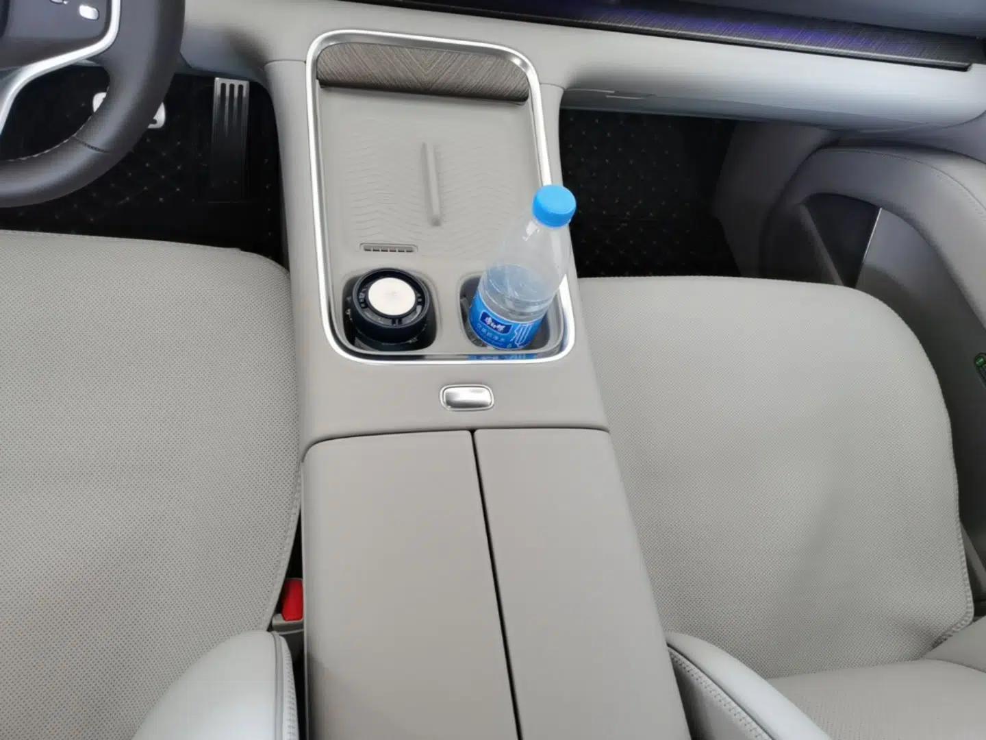 Leapmotor D19 2026 Pure Electric 720 Smart Luxury Edition Six-Seat — миниатюра 16