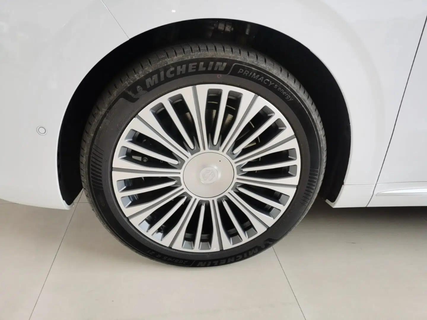 Leapmotor D19 2026 Pure Electric 720 Smart Luxury Edition Six-Seat — миниатюра 10