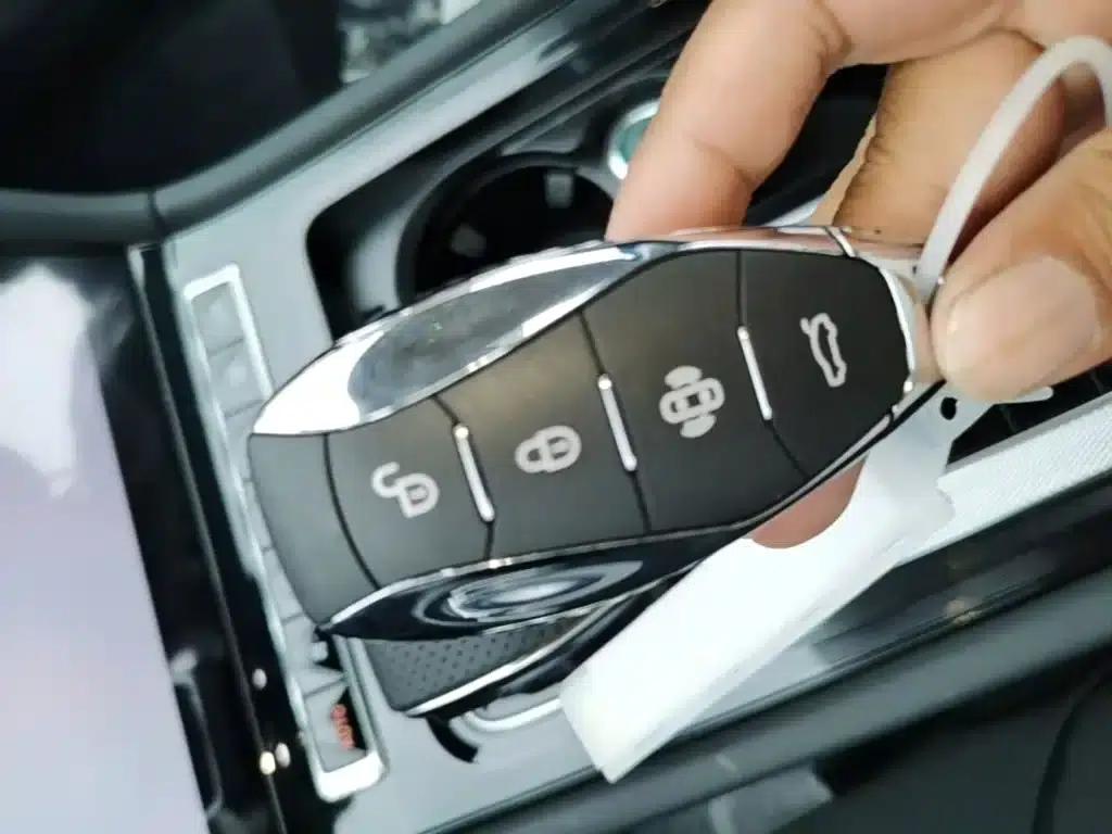 Hongqi H5 2025 2.0T Automatic Flagship Edition — миниатюра 9