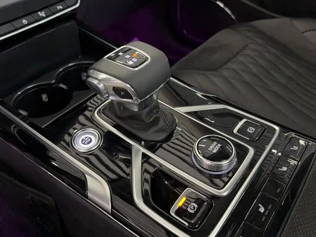 Hongqi HS5 2022 Facelift 2.0T Intelligent Flagship Enjoy 4WD Edition — миниатюра 12
