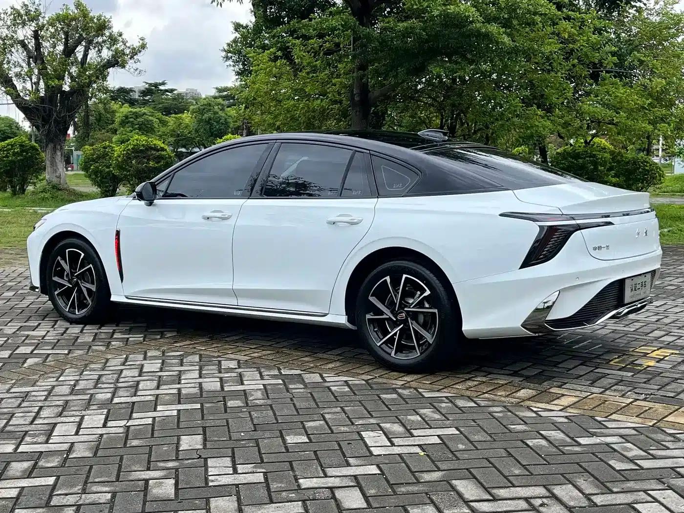 Hongqi H6 2024 2.0T Premium Edition — миниатюра 4