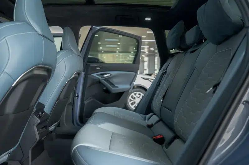 Audi Q6L e-tron 2026 First Edition — миниатюра 13