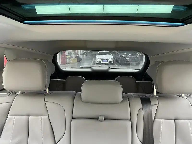 Audi Q5 e-tron 2022 Model 40 e-tron Star Edition Mech Suit — миниатюра 29
