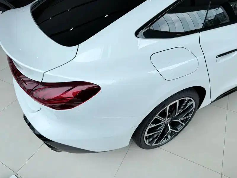 Audi A5L Sportback 2026 2.0TFSI 150kW quattro Premium Model — миниатюра 9