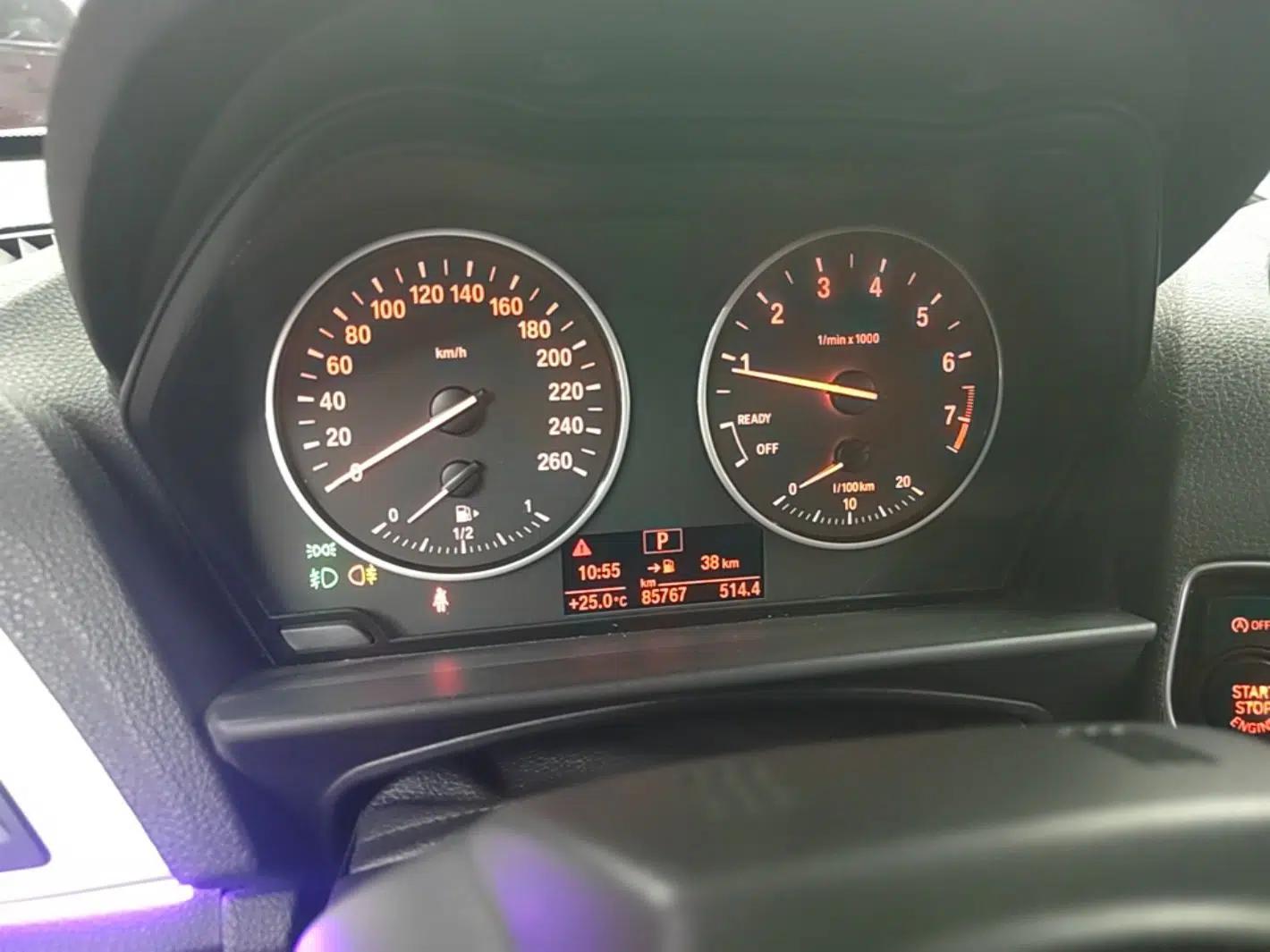 BMW 2 Series 2015 220i Convertible Coupe Leading Model — миниатюра 19