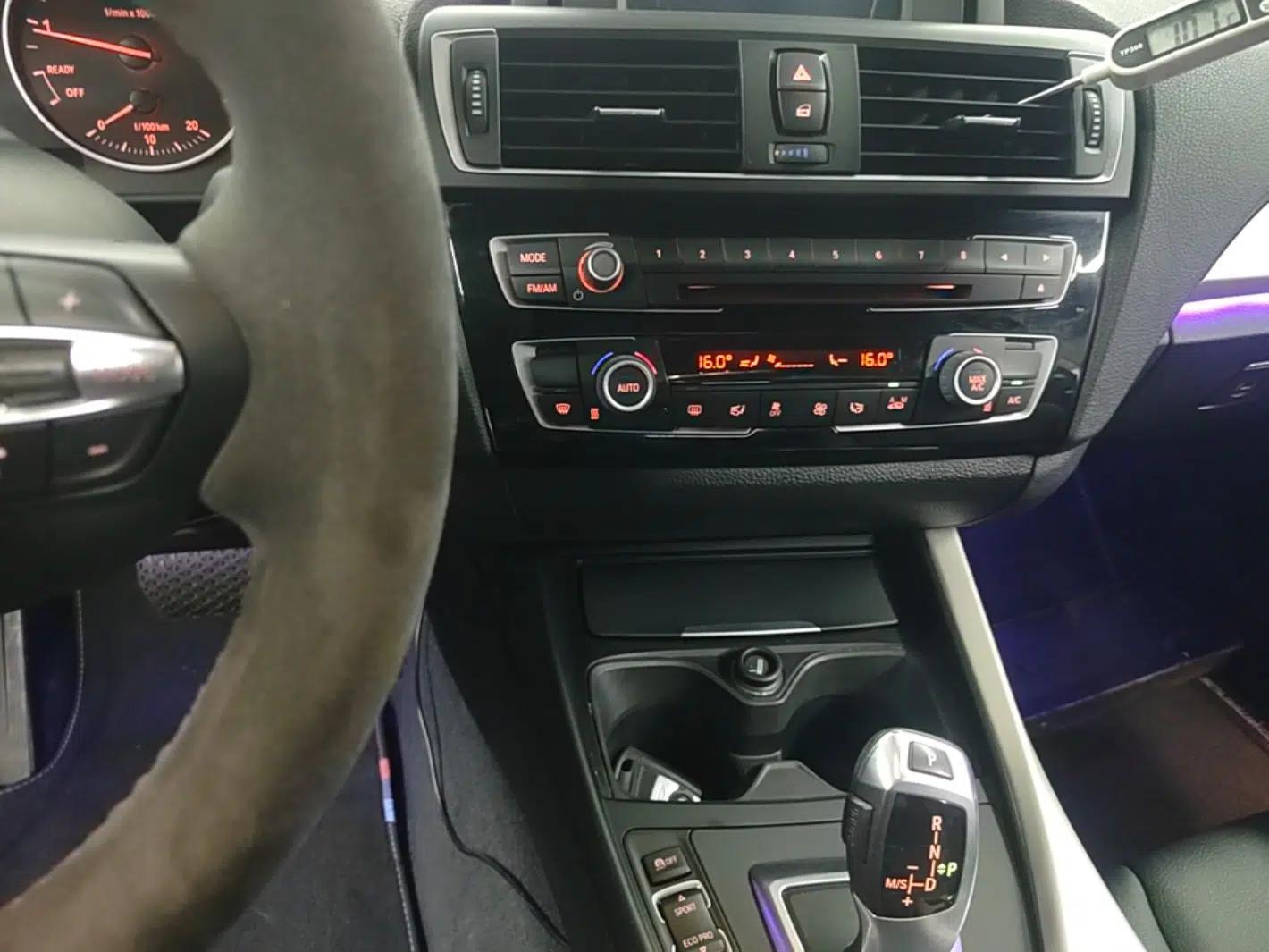 BMW 2 Series 2015 220i Convertible Coupe Leading Model — миниатюра 20
