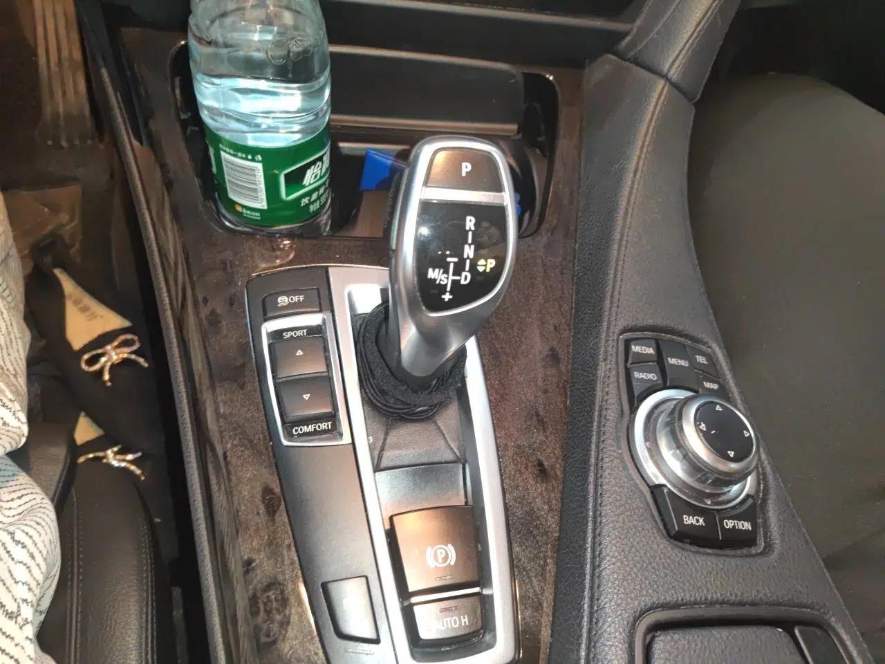 BMW 6 Series 2012 640i Gran Coupe — миниатюра 14