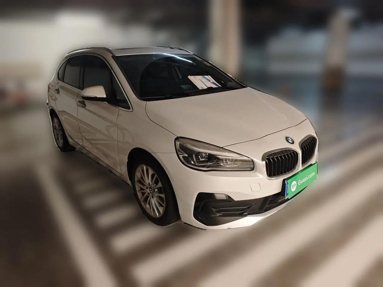 BMW 2 Series Active Tourer 2019 218i Leading Model — миниатюра 3