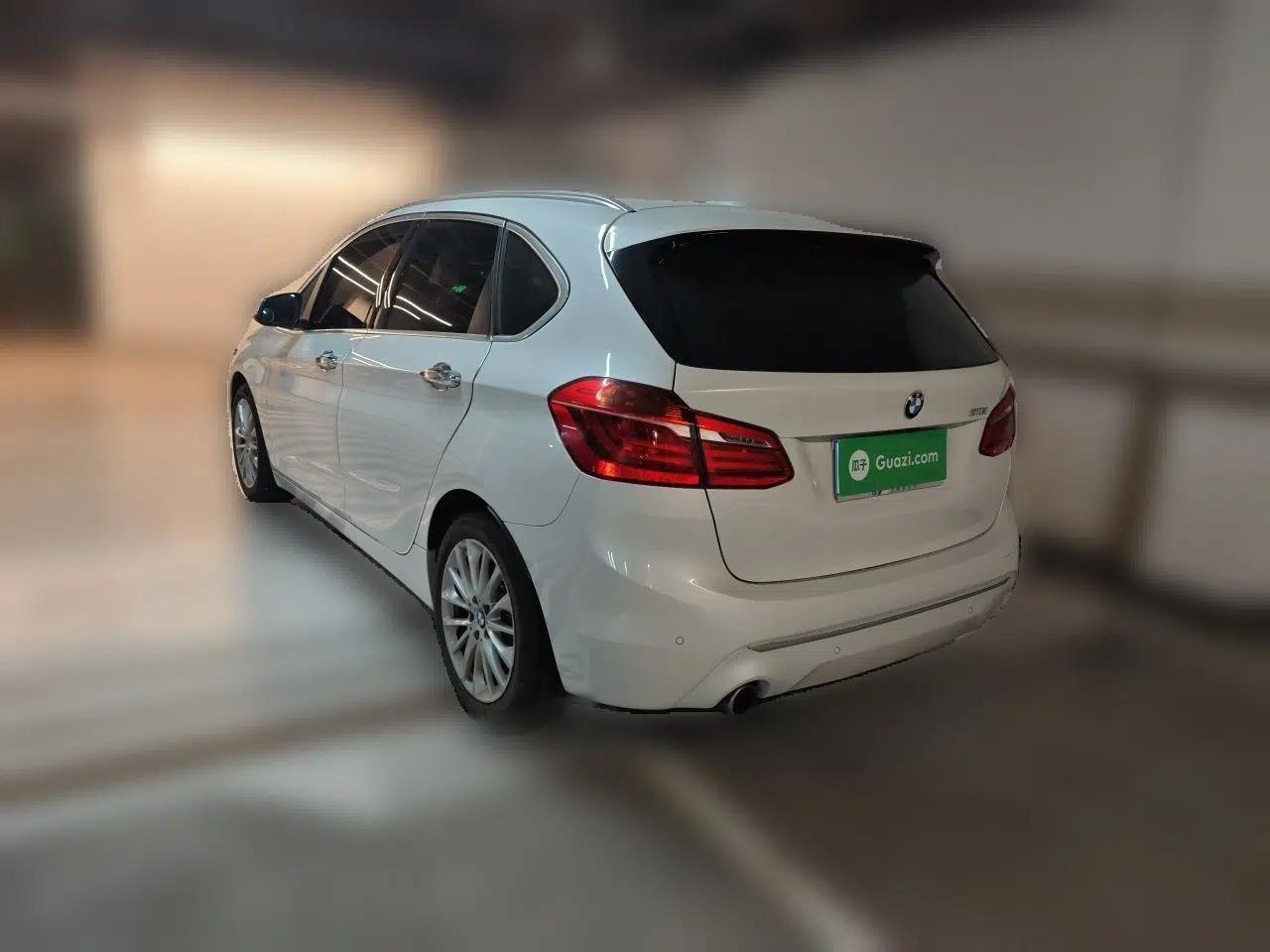 BMW 2 Series Active Tourer 2019 218i Leading Model — миниатюра 4