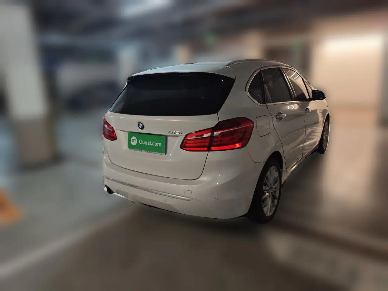 BMW 2 Series Active Tourer 2019 218i Leading Model — миниатюра 6