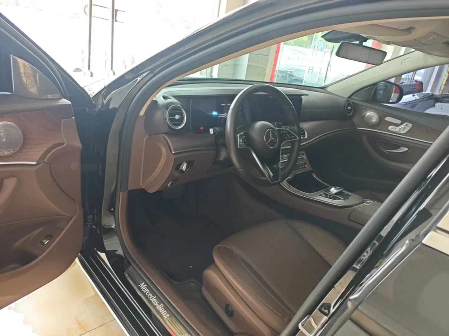 Mercedes-Benz E-Class 2023 E 300 L Stylish Model — миниатюра 18
