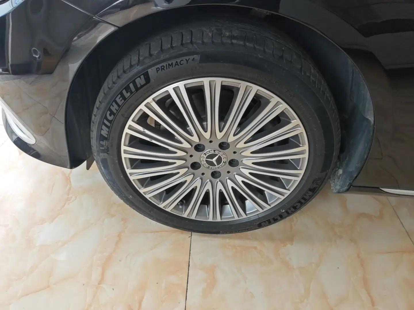 Mercedes-Benz E-Class 2023 E 300 L Stylish Model — миниатюра 10
