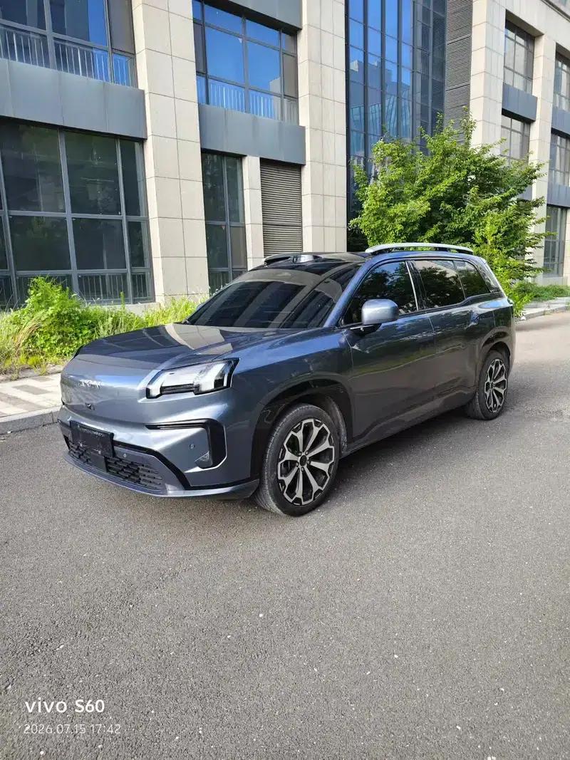 AION V 2024 Tyrannosaurus Rex 650 LiDAR Edition — миниатюра 1