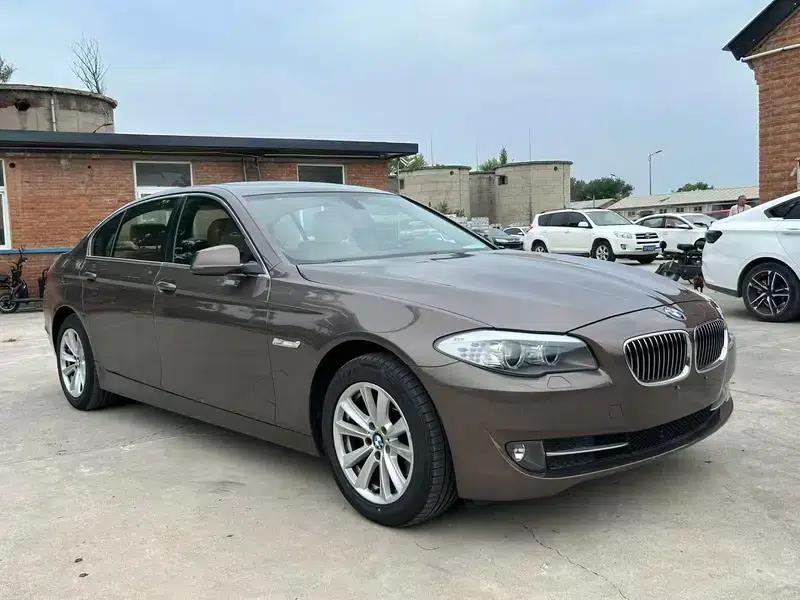 BMW 5 Series 2013 525Li Leading Edition — миниатюра 3