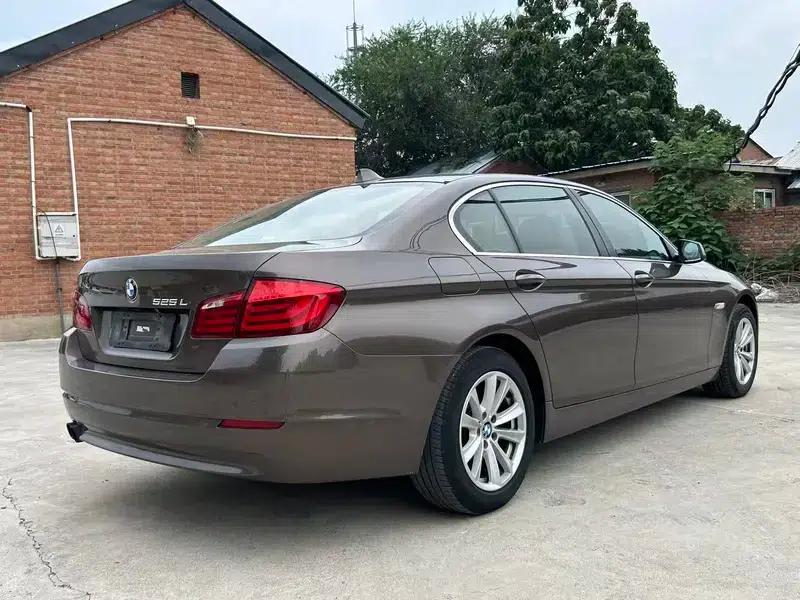 BMW 5 Series 2013 525Li Leading Edition — миниатюра 6