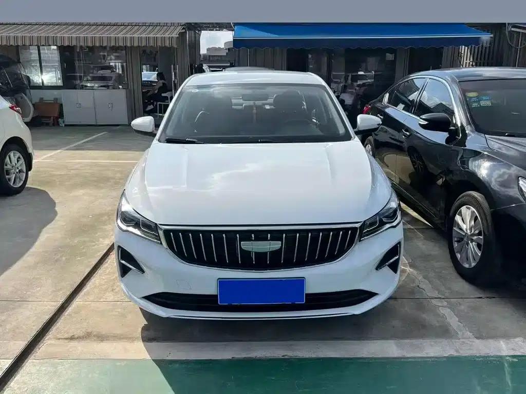Geely Emgrand 2025 4th Generation 1.5L CVT Dragon Edition — миниатюра 2