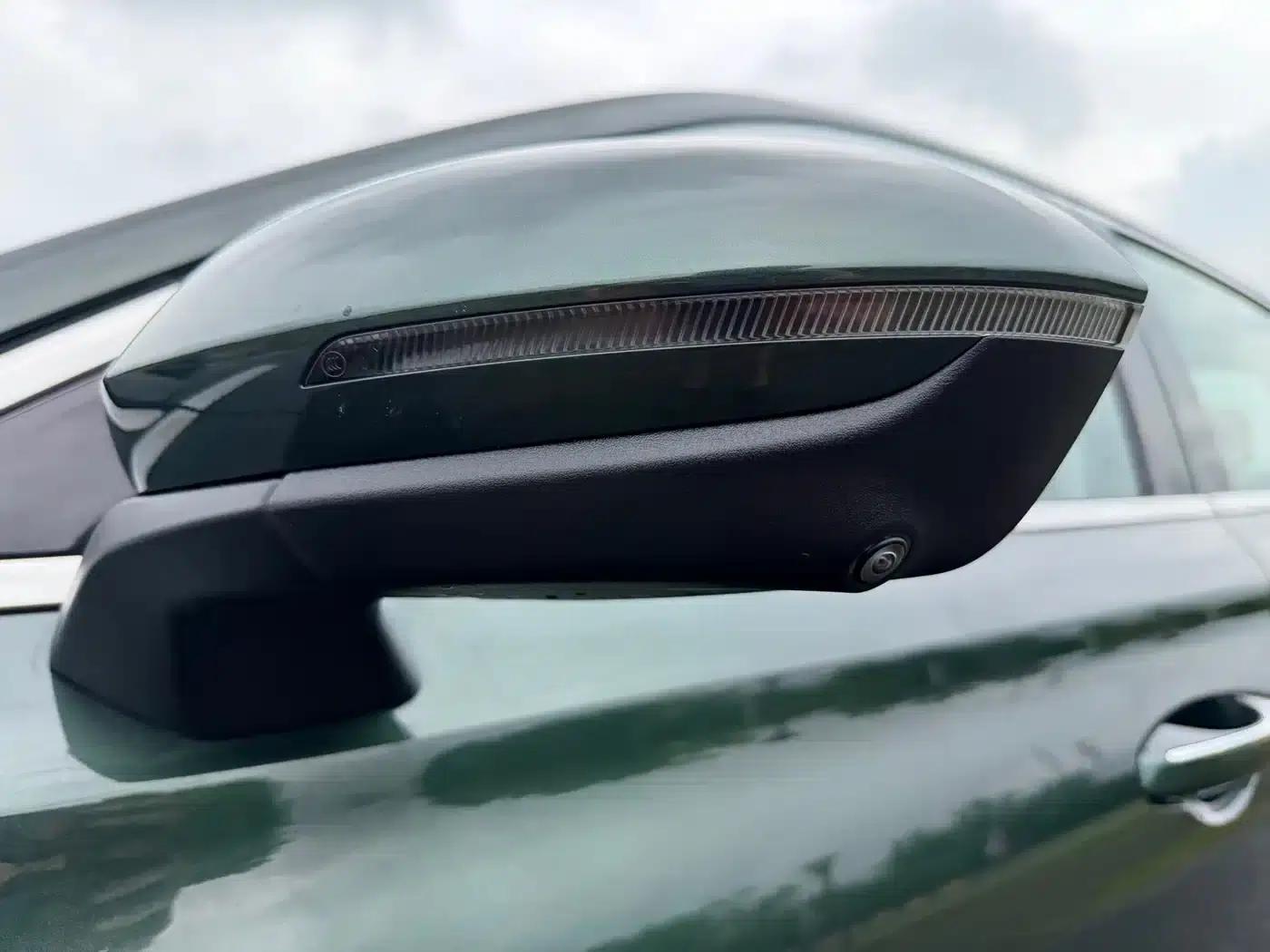 Geely Emgrand 2026 5th Generation 1.5T DCT Flagship Edition — миниатюра 11