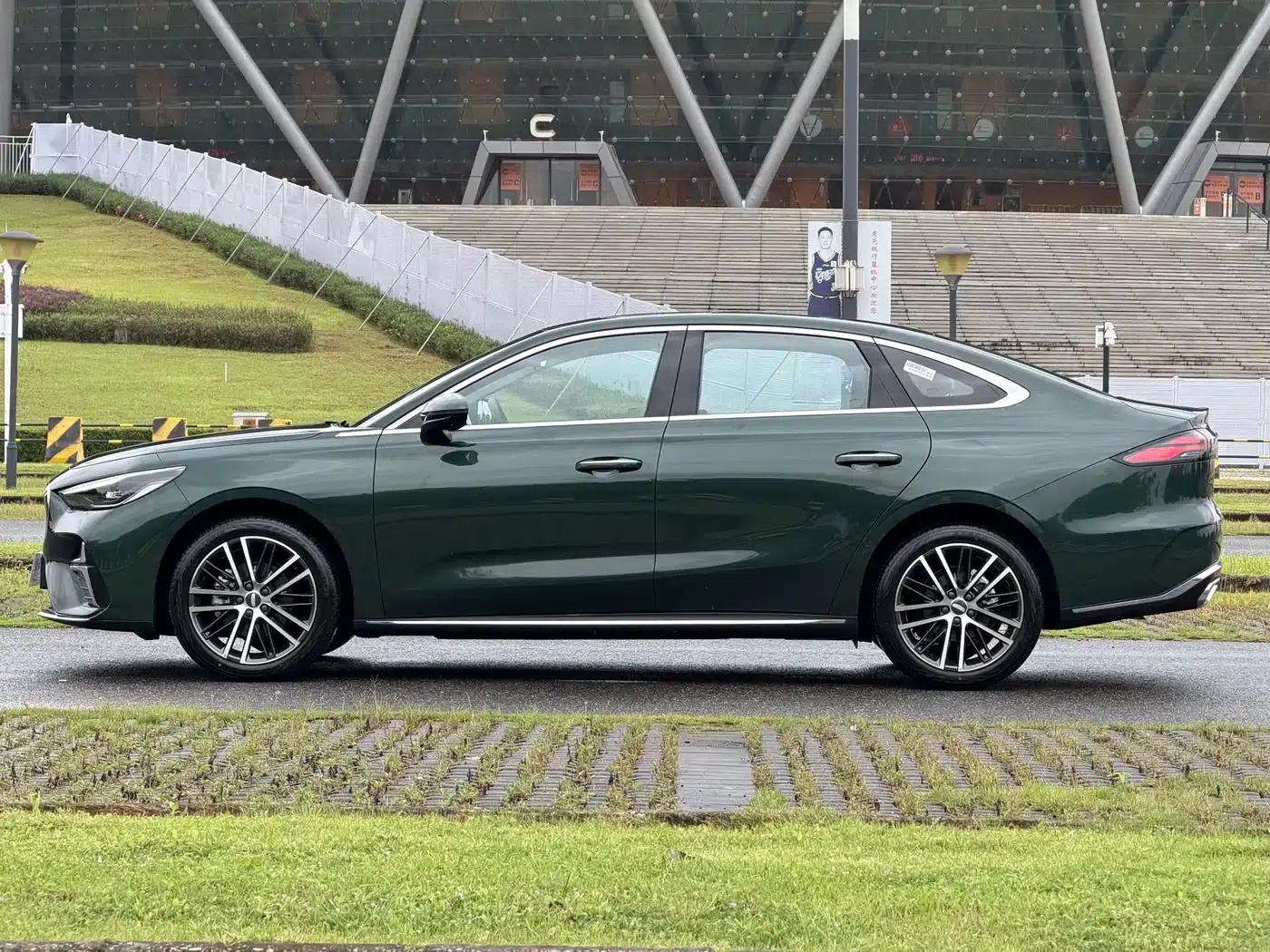 Geely Emgrand 2026 5th Generation 1.5T DCT Flagship Edition — миниатюра 5