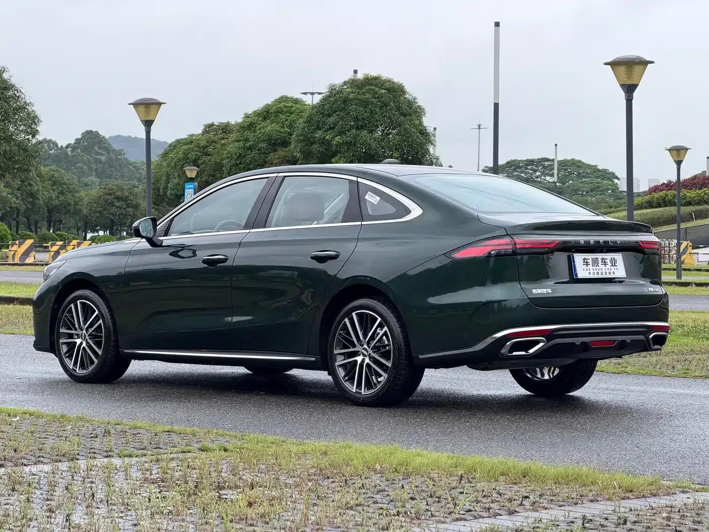 Geely Emgrand 2026 5th Generation 1.5T DCT Flagship Edition — миниатюра 8