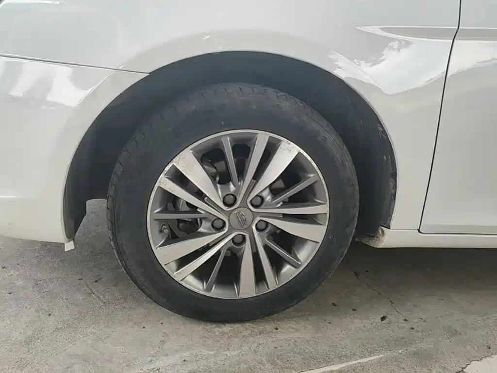 Geely Emgrand 2018 1.5L Manual Upward Connected Edition — миниатюра 23