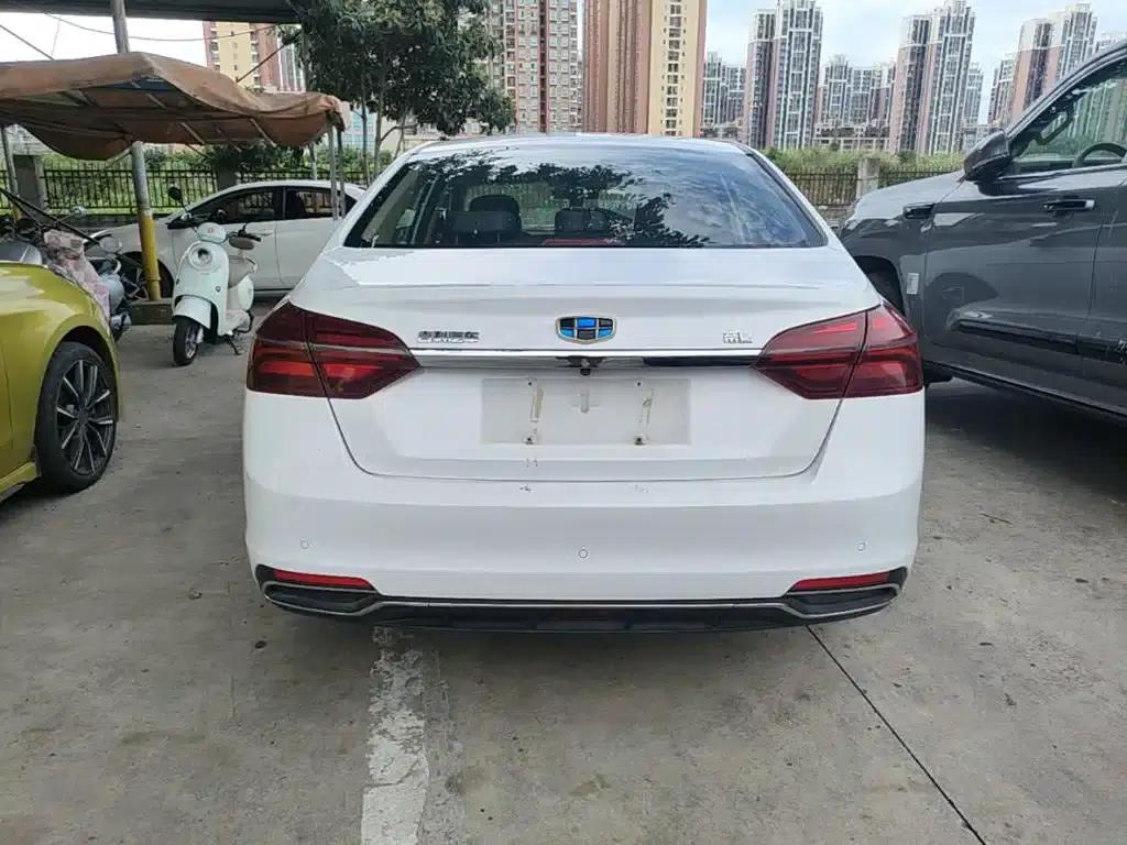 Geely Emgrand 2018 1.5L Manual Upward Connected Edition — миниатюра 6