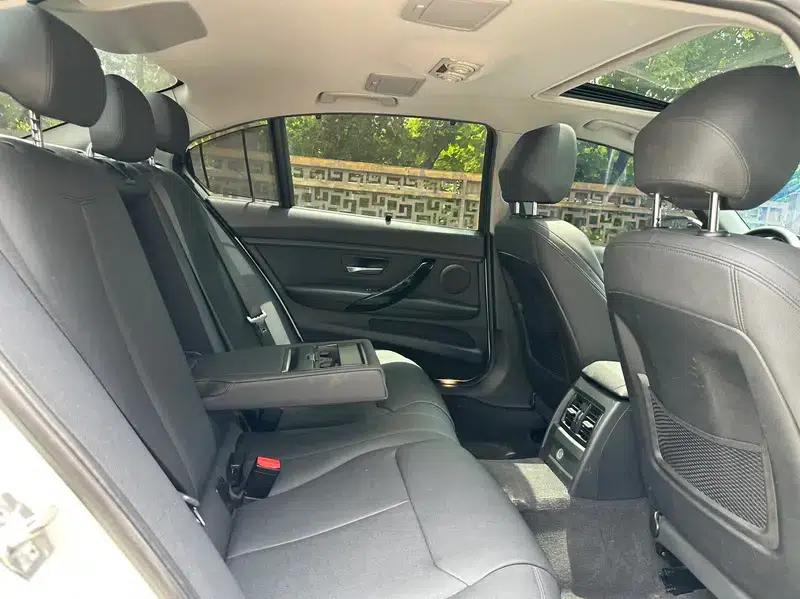 2018 BMW 3 Series 320Li Leading M Sport Package — миниатюра 16