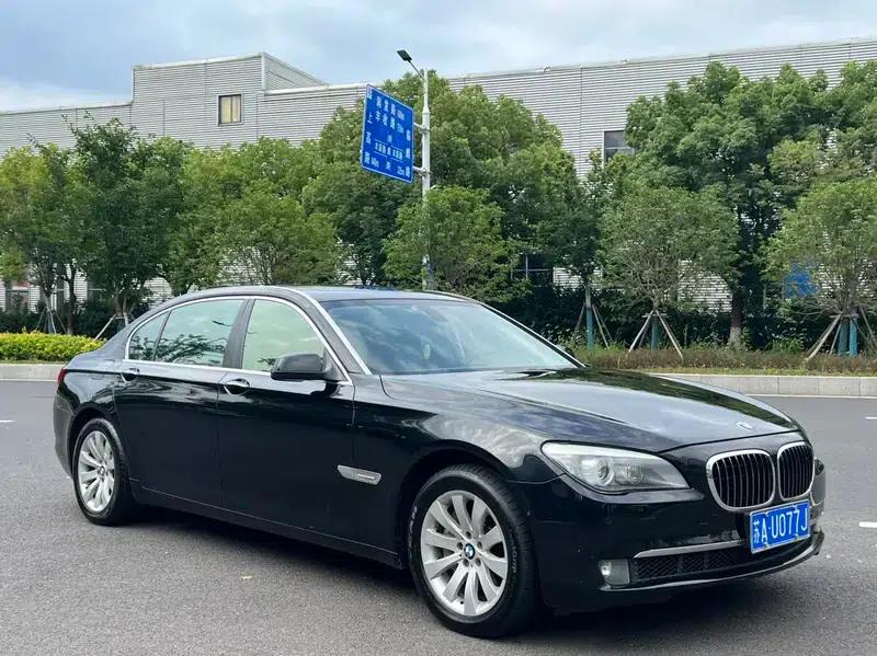 BMW 7 Series 2009 740Li Premium — миниатюра 3