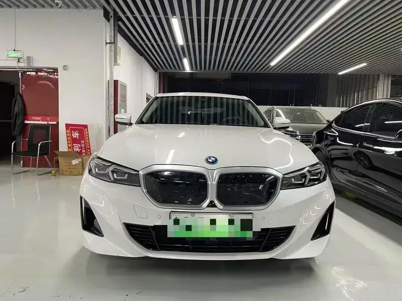 BMW i3 2023 eDrive35L — миниатюра 2