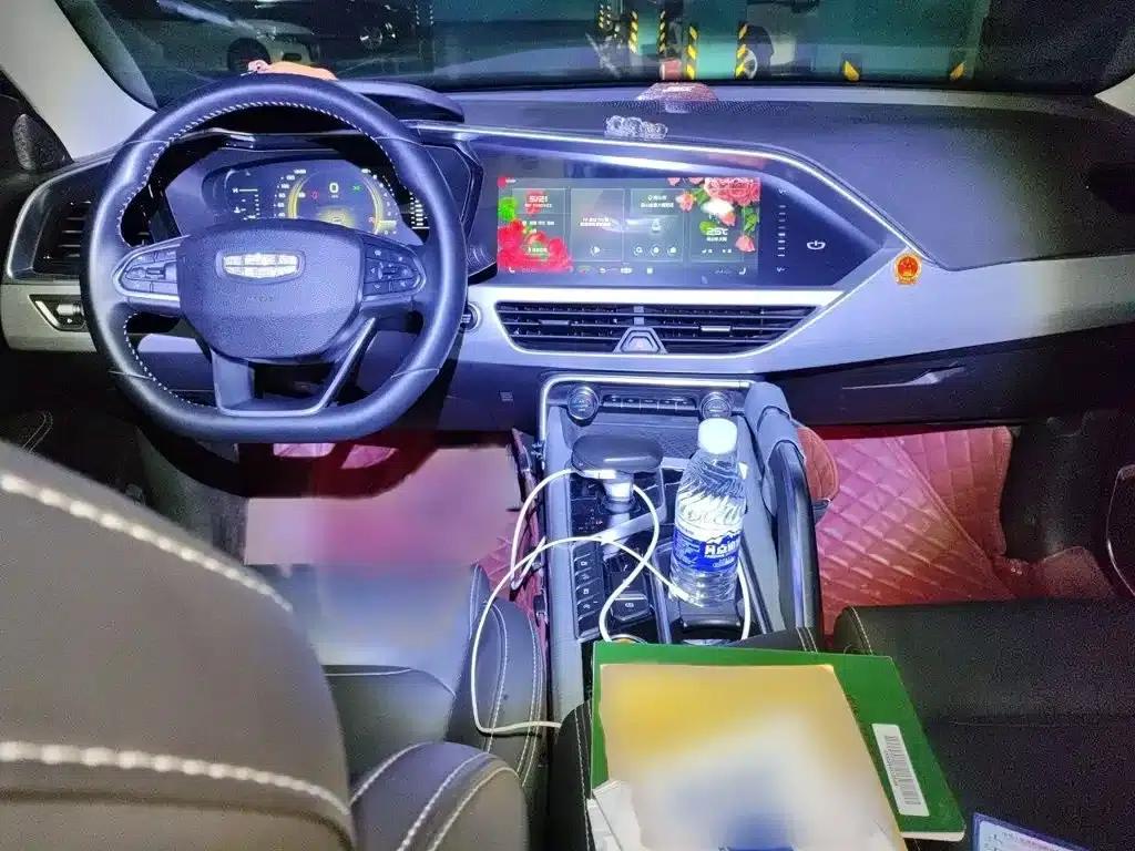 Geely Xingyue 2020 High-Performance Edition 300T Shining Star — миниатюра 13