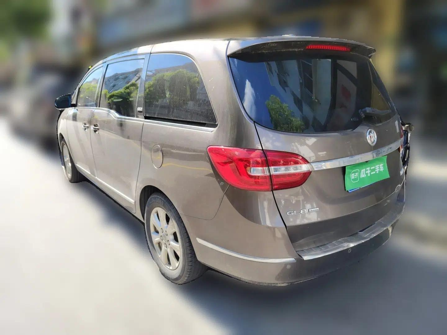 Buick GL8 2014 3.0L XT Luxury Business Flagship Edition — миниатюра 4