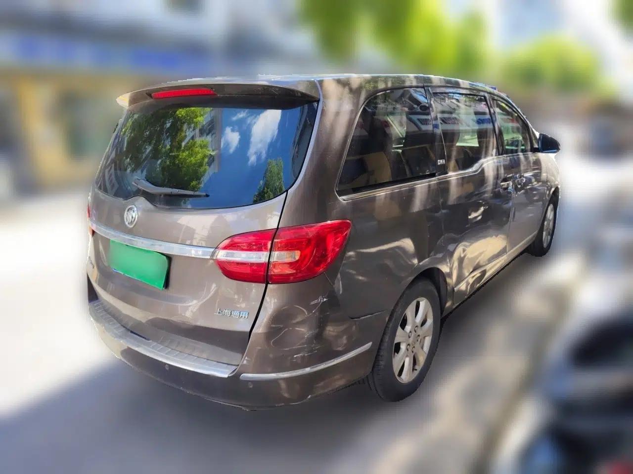 Buick GL8 2014 3.0L XT Luxury Business Flagship Edition — миниатюра 6