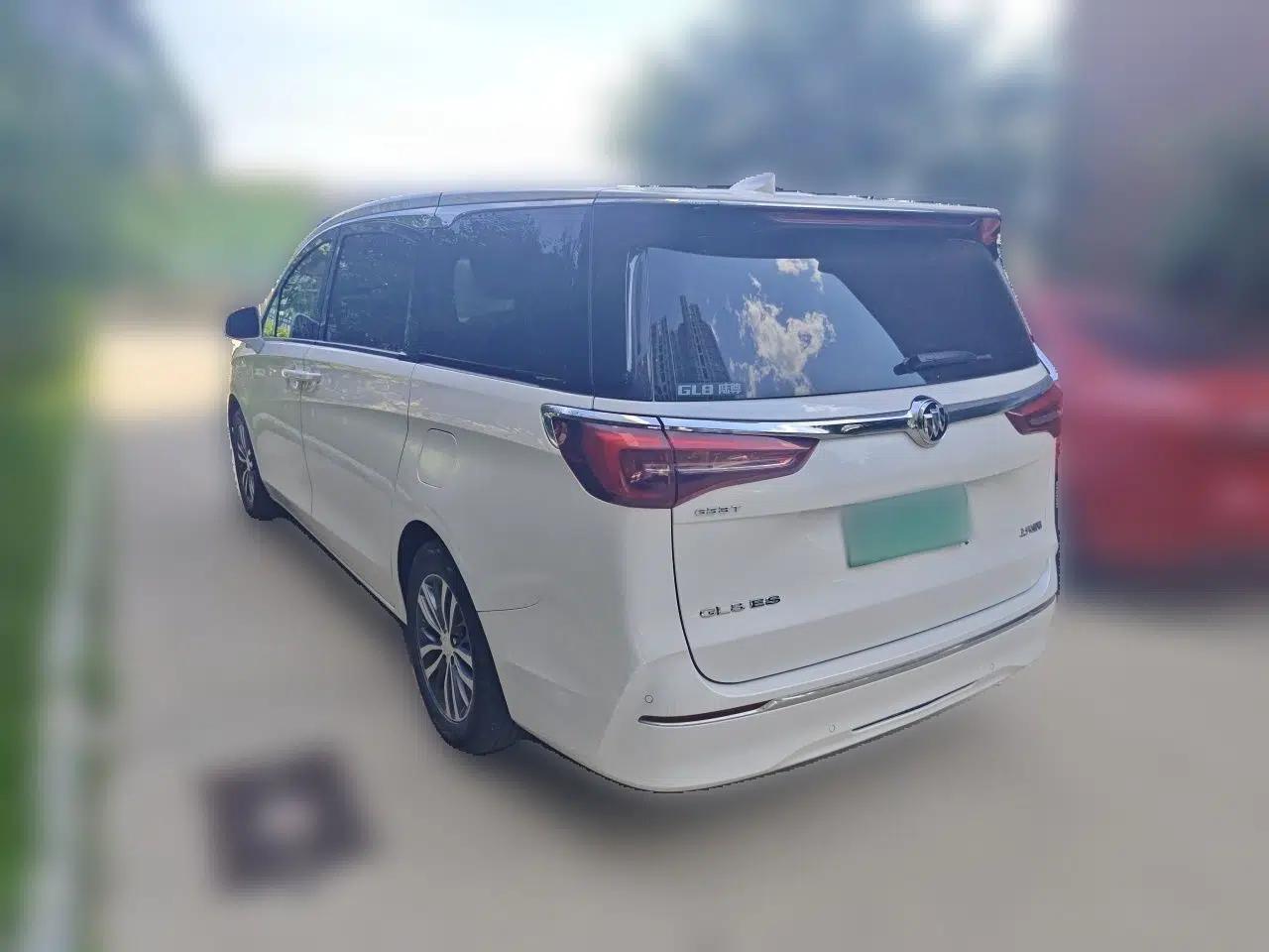 Buick GL8 2020 ES Land Cruiser 653T Comfort Edition — миниатюра 4