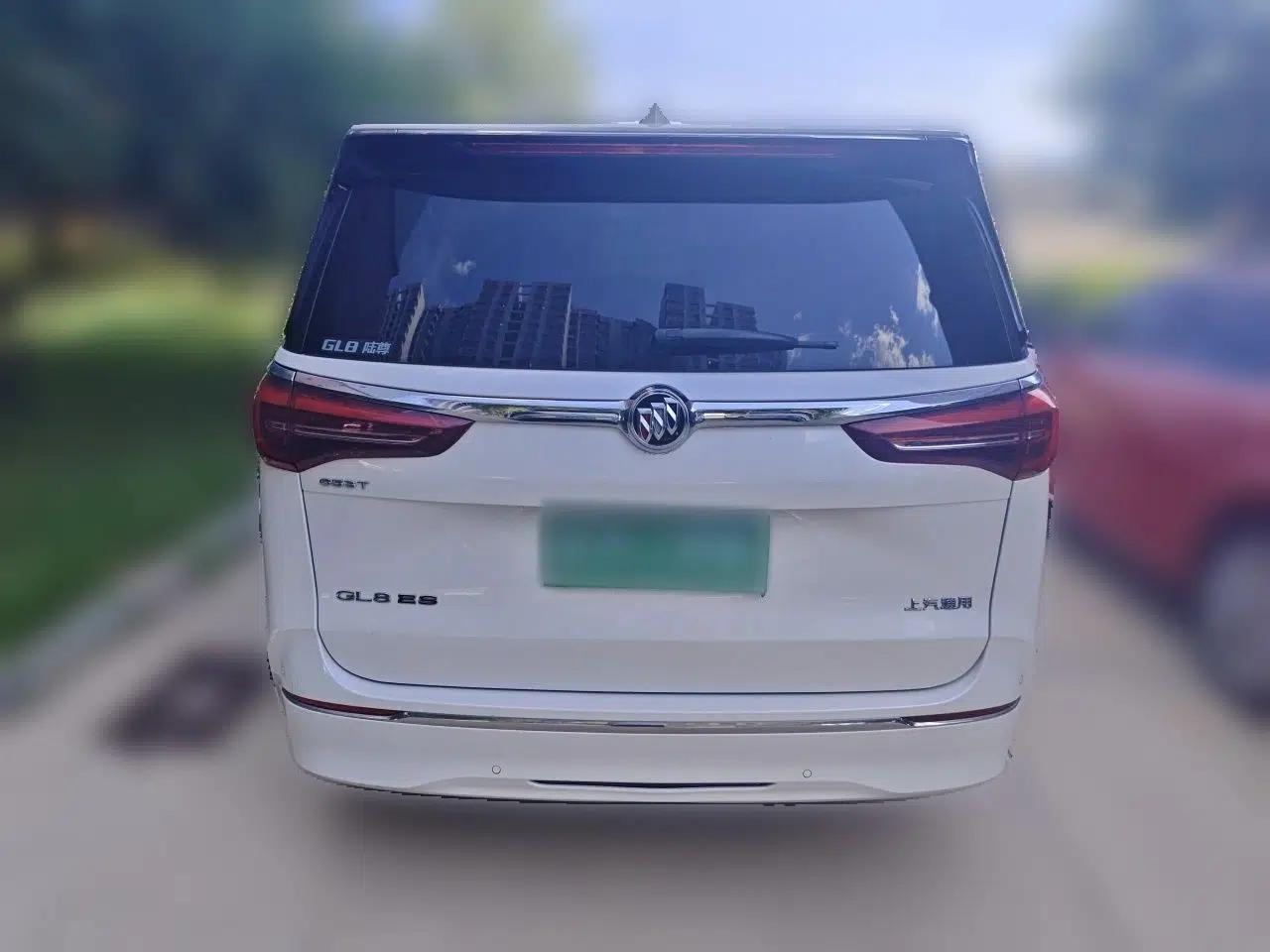 Buick GL8 2020 ES Land Cruiser 653T Comfort Edition — миниатюра 5